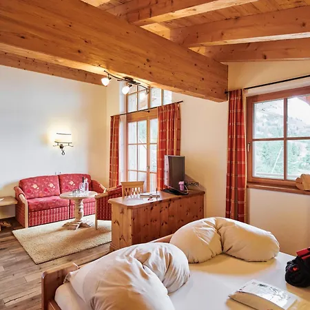 فندق Berggasthof Platzlalm 4*