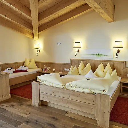 فندق Berggasthof Platzlalm 4*