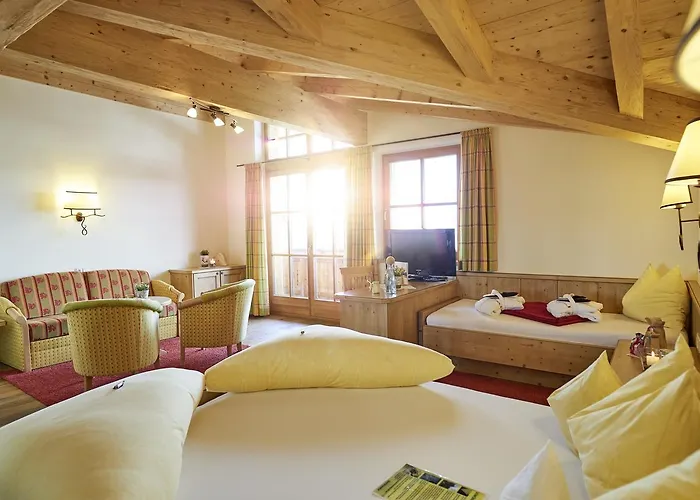 Berggasthof Platzlalm Hotel 4*