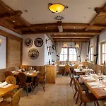 Berggasthof Platzlalm فندق 4*