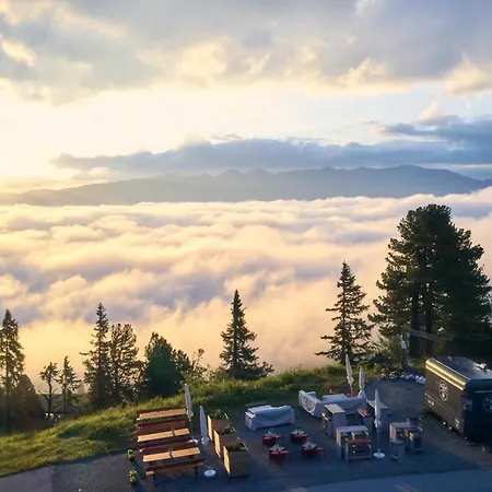 Berggasthof Platzlalm Hotel 4*