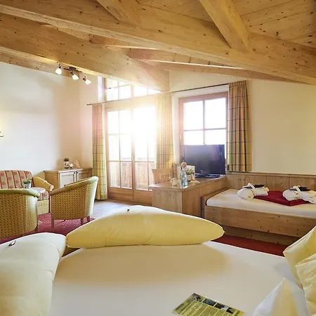 Berggasthof Platzlalm Hotel 4*