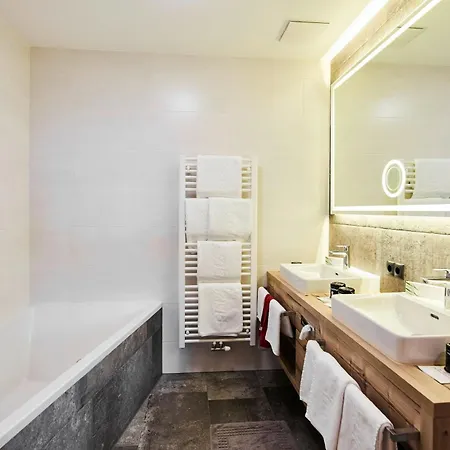 Berggasthof Platzlalm 4*